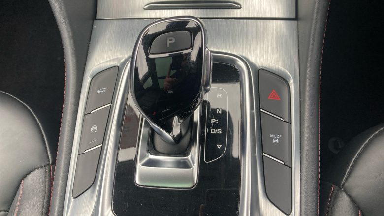 MG Hs 1.5 T-GDI Exclusive 5dr DCT Petrol Hatchback